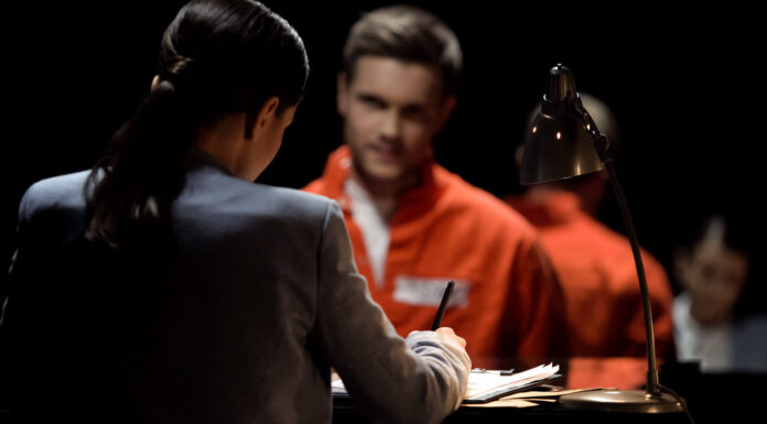 Criminal Defense Lawyer: 8 Different Roles and Responsibilities Performed by Them for Their Client