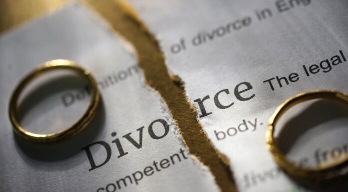 7 Ways a Divorce Can Affect Your Immigration Status in the US