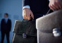 When Do You Need an Employment Lawyer? Your Guide to Workplace Legal Issues lawyer briefcase