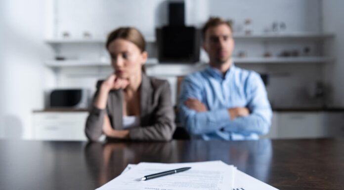 Family Law ─ Reasons Why Representing Yourself In A Divorce Is A Bad Idea