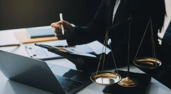 Growing Your Law Firm – Tips For Standing Out In A Crowded Market Law Firm