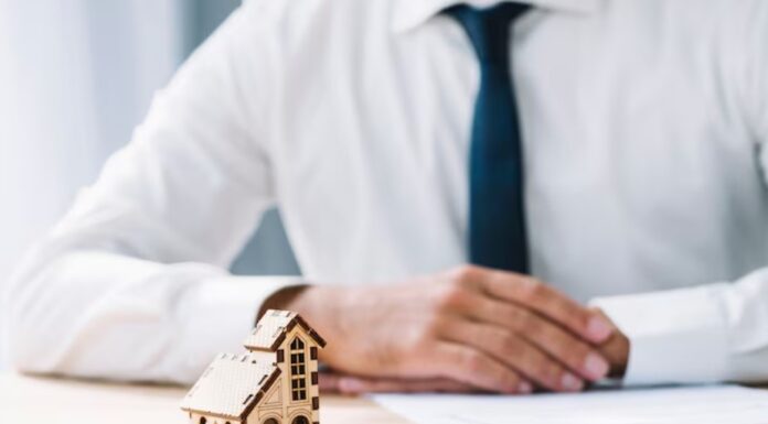 How to Choose a Top Property Lawyer for a Smooth Transaction Choose a Top Property Lawyer